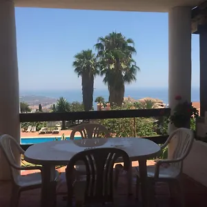 Pequeño Conjunto Casas Adosados Apartamento
