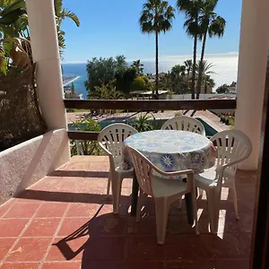 Pequeño Conjunto Casas Adosado Apartamento